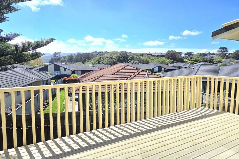 Photo of property in 27a Shackle Lane, Whitby, Porirua, 5024