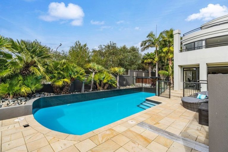 Photo of property in 62 Castor Bay Road, Castor Bay, Auckland, 0620