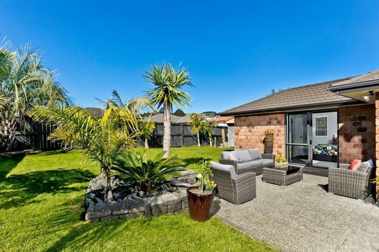 Photo of property in 7 Lemon Grove Lane, Greenhithe, Auckland, 0632