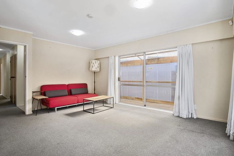 Photo of property in 9 Simon Ellice Drive, Bayview, Auckland, 0629