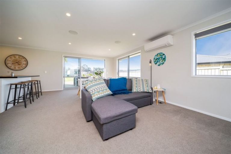 Photo of property in 14 Mercade Close, Stratford, 4332