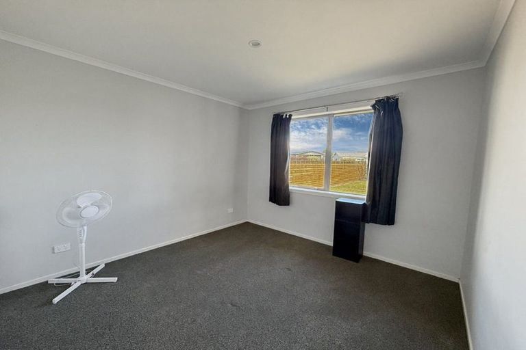 Photo of property in 53 Noumea Drive, Rangatira Park, Taupo, 3330