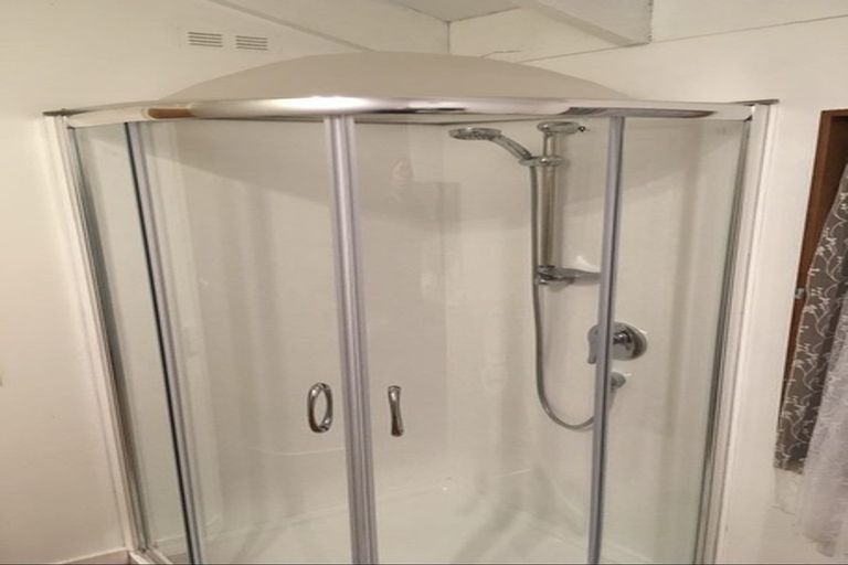 Photo of property in 8 Swadel Way, Karori, Wellington, 6012