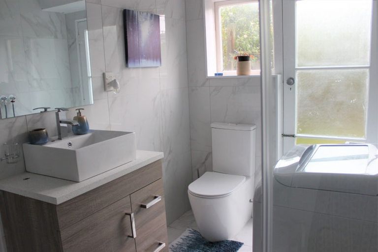 Photo of property in 1/97a Nile Road, Milford, Auckland, 0620