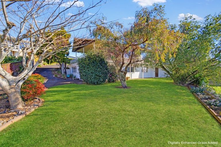 Photo of property in 5 Conifer Lane, Mangere Bridge, Auckland, 2022