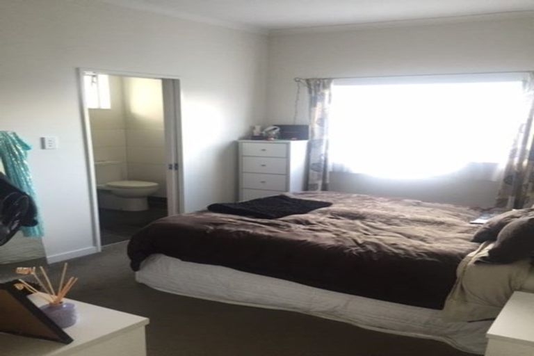 Photo of property in 177 Birkenhead Avenue, Birkenhead, Auckland, 0626