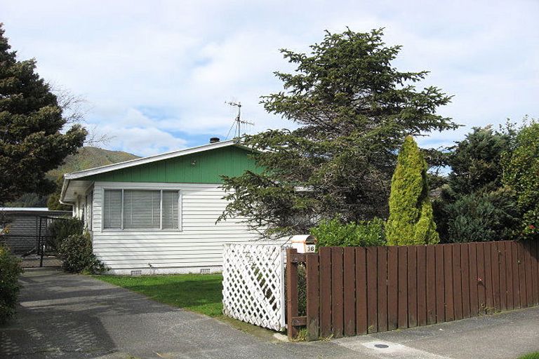 Photo of property in 36 Hamstead Street, Wainuiomata, Lower Hutt, 5014