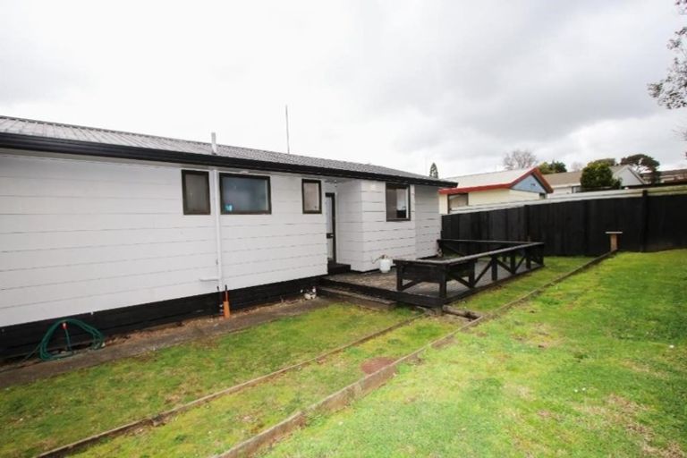 Photo of property in 42 Lindsay Crescent, Nawton, Hamilton, 3200