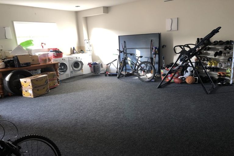 Photo of property in 1 Castlederg Drive, Flat Bush, Auckland, 2019