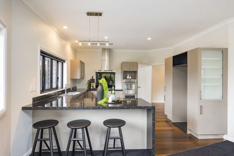 Photo of property in 6 Manhattan Court, Kelvin Grove, Palmerston North, 4414