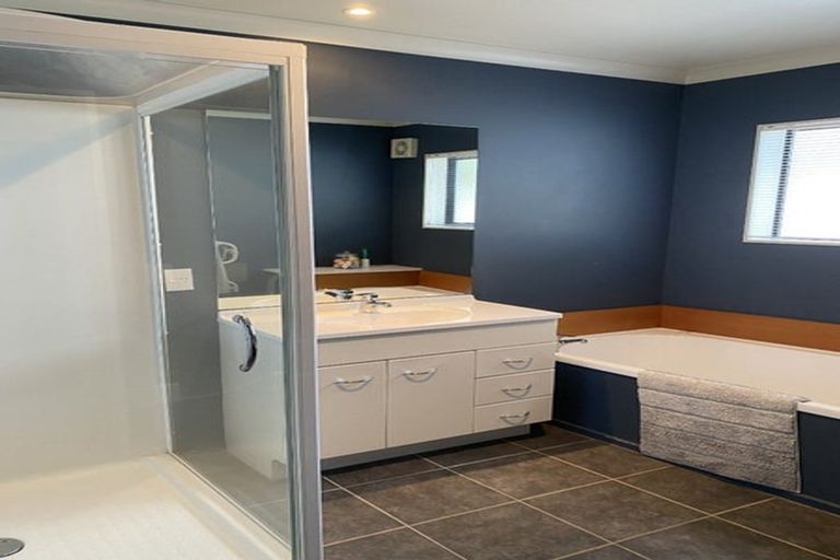 Photo of property in 5 Central Park, Paraparaumu Beach, Paraparaumu, 5032