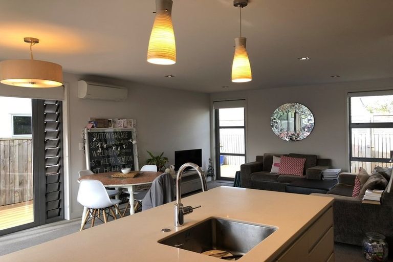 Photo of property in 24c Valley Road, Mount Maunganui, 3116