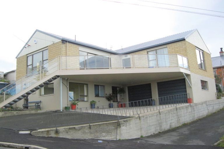 Photo of property in 12 Aberdeen Road, Saint Clair, Dunedin, 9012