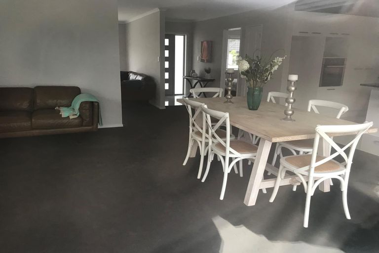 Photo of property in 3 Brian Cowley Place, Tuakau, 2121