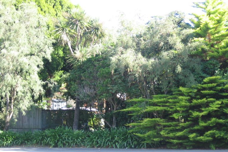 Photo of property in 52 Whitemans Road, Silverstream, Upper Hutt, 5019