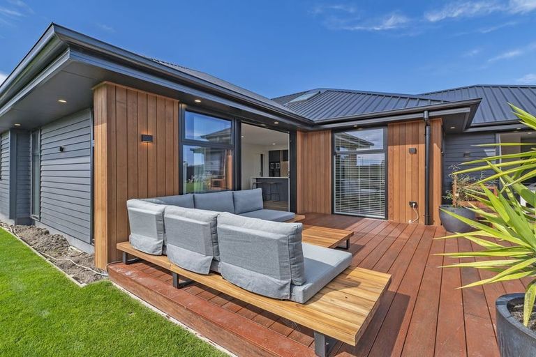 Photo of property in 15 Collisson Street, Leeston, 7632