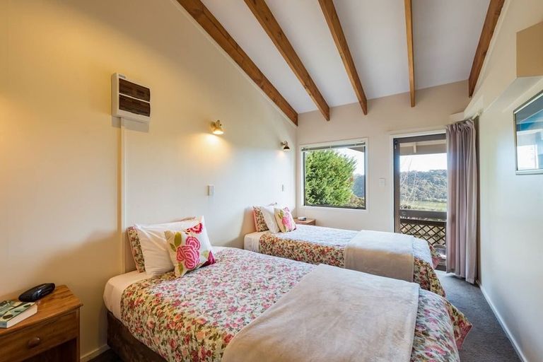 Photo of property in 52 Causeway Road, Haruru, 0204