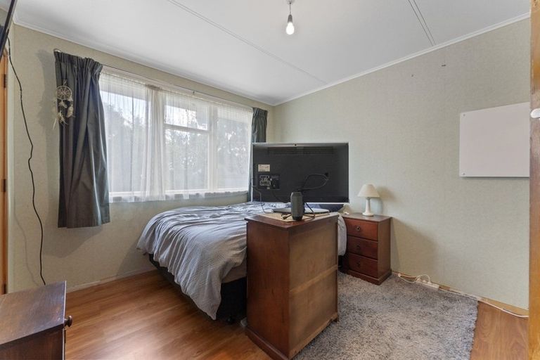 Photo of property in 19 Charwell Place, Highbury, Palmerston North, 4412