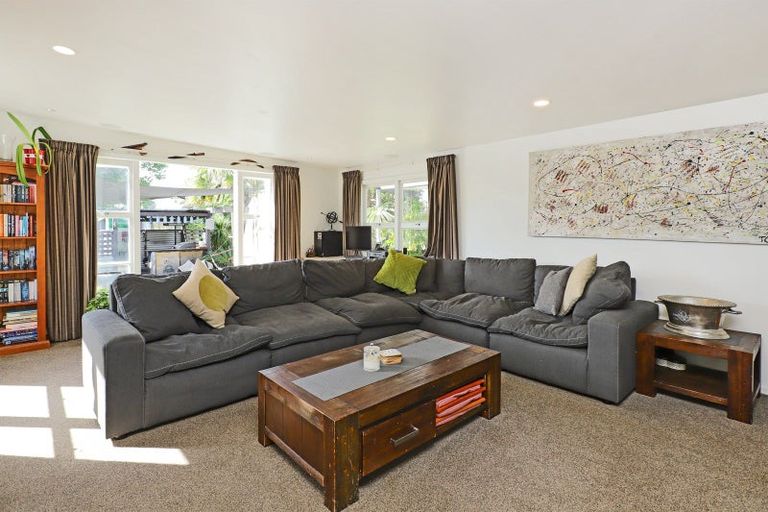 Photo of property in 61 Seddon Crescent, Marewa, Napier, 4110