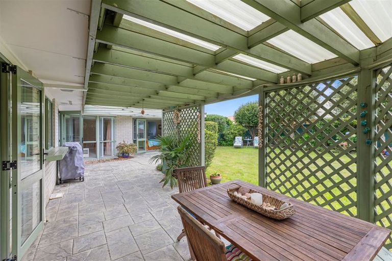 Photo of property in 34 Santa Monica Drive, Papamoa Beach, Papamoa, 3118