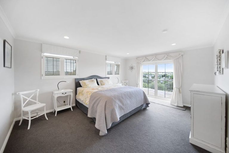 Photo of property in 19 Evelyn Road, Cockle Bay, Auckland, 2014