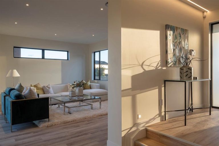 Photo of property in 3 Taku Close, Long Bay, Auckland, 0630