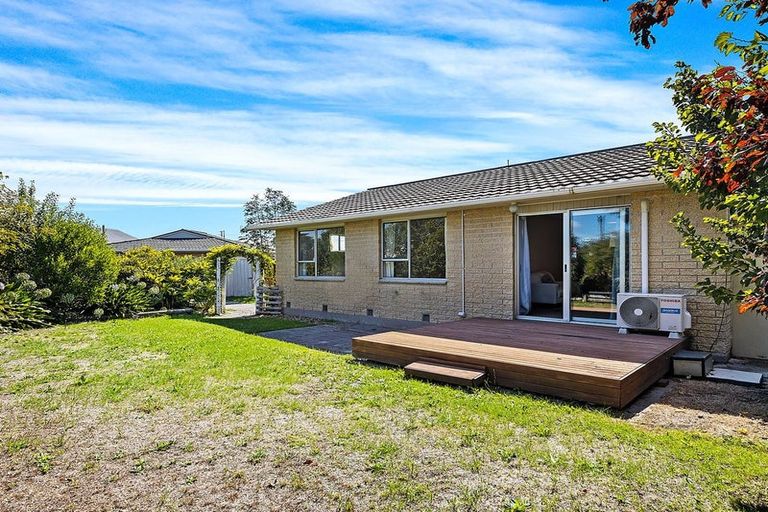 Photo of property in 1/1a Brentwood Street, Parklands, Christchurch, 8083