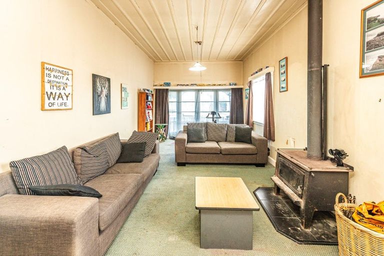 Photo of property in 4 Lowther Street, Whanganui, 4500
