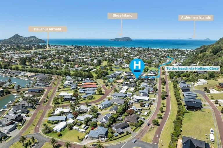 Photo of property in 5 Lynette Place, Pauanui, 3579