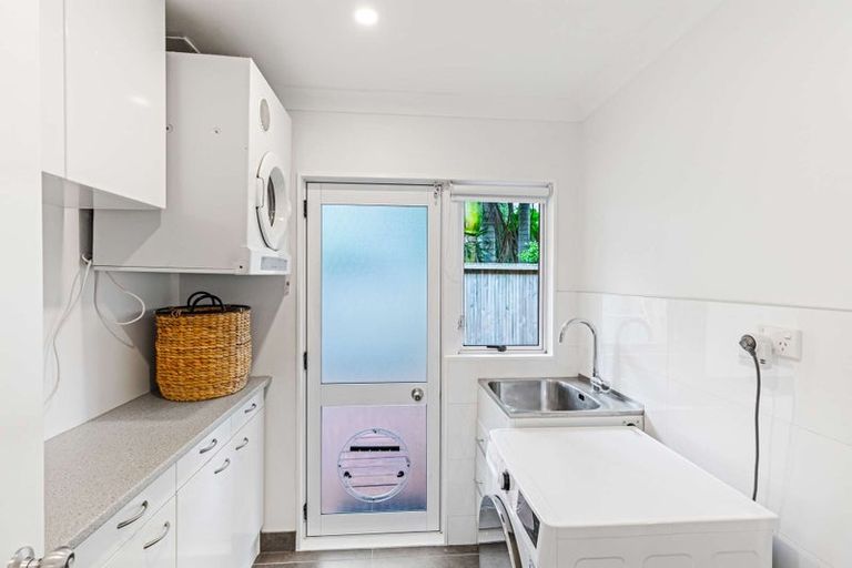 Photo of property in 2/34 Howe Street, Howick, Auckland, 2014