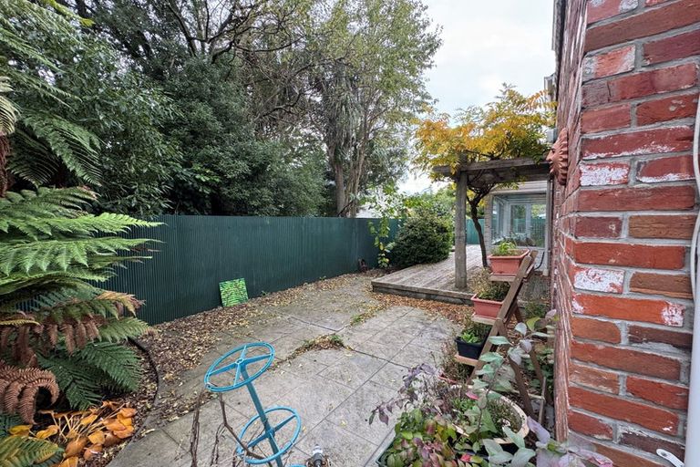 Photo of property in 20 Cashmere Road, Cashmere, Christchurch, 8022