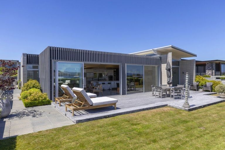Photo of property in 12 Kurapoto Lane, Rainbow Point, Taupo, 3330