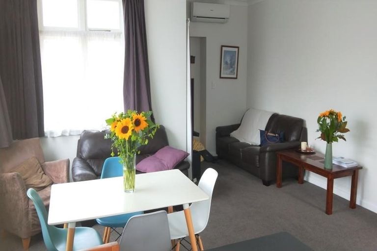 Photo of property in 495 Featherston Street, Roslyn, Palmerston North, 4414
