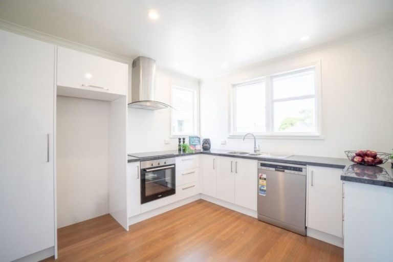 Photo of property in 23 Coventry Street, Highbury, Palmerston North, 4412