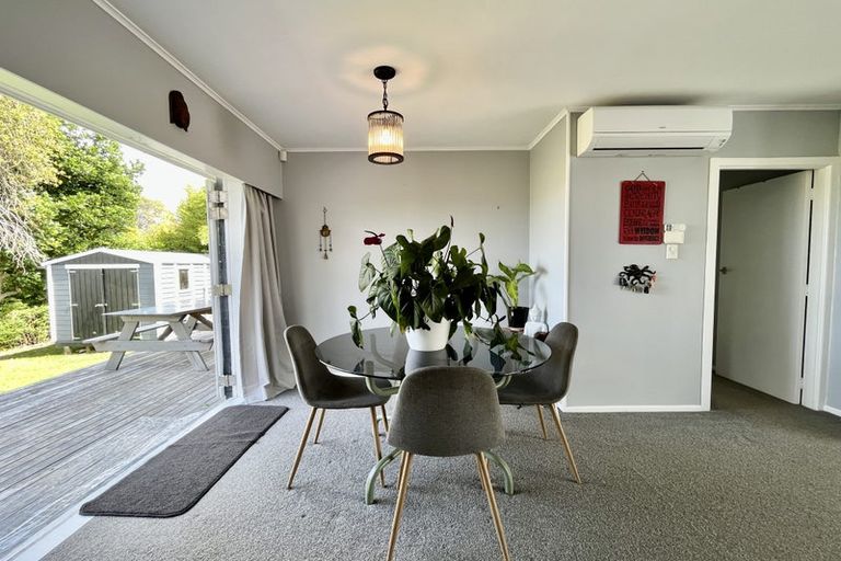 Photo of property in 1/16 Roseburn Place, Pakuranga, Auckland, 2010