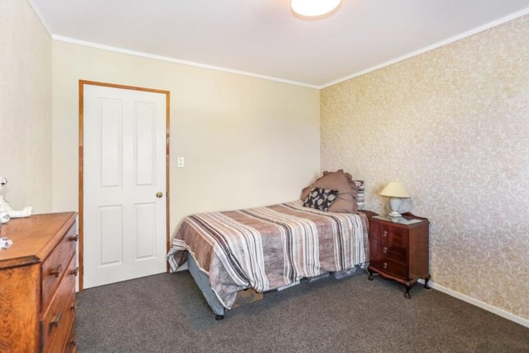 Photo of property in 166 Torkar Road, Clarks Beach, 2122