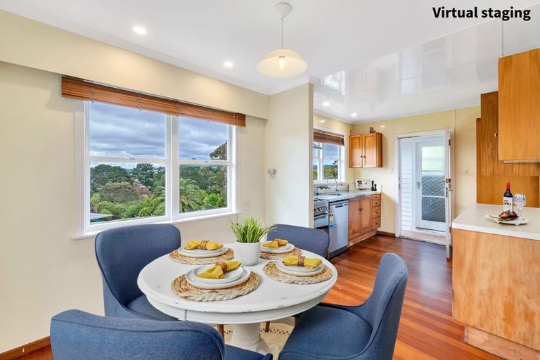 Photo of property in 38 Cyclarama Crescent, Massey, Auckland, 0614