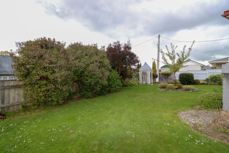 Photo of property in 32 Queen Street, Dannevirke, 4930