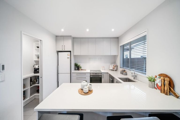 Photo of property in 21 Ashboult Street, Halswell, Christchurch, 8025