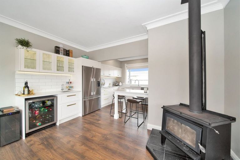 Photo of property in 45 Wilson Street, Hawera, 4610