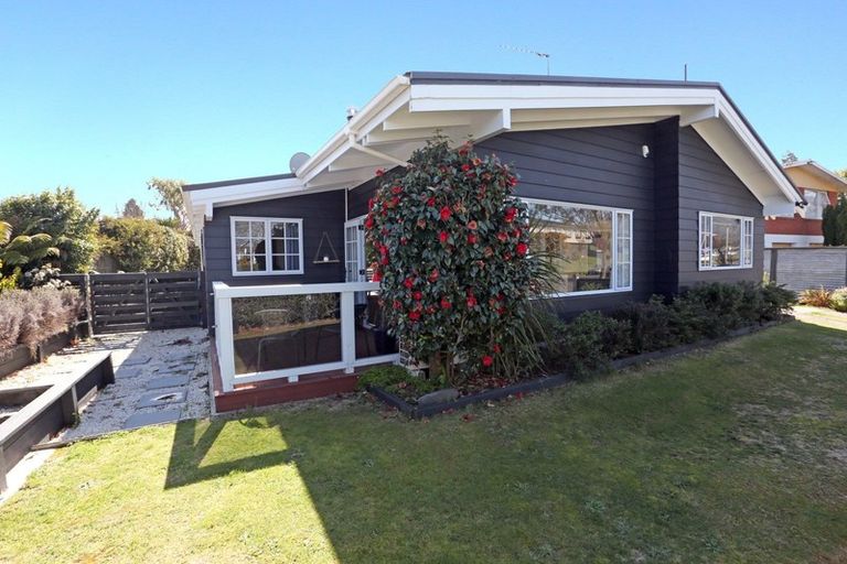 Photo of property in 14 Liston Avenue, Hilltop, Taupo, 3330