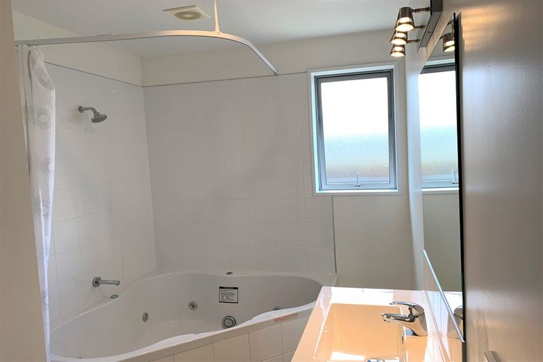 Photo of property in 15 Cognac Drive, Yaldhurst, Christchurch, 8042