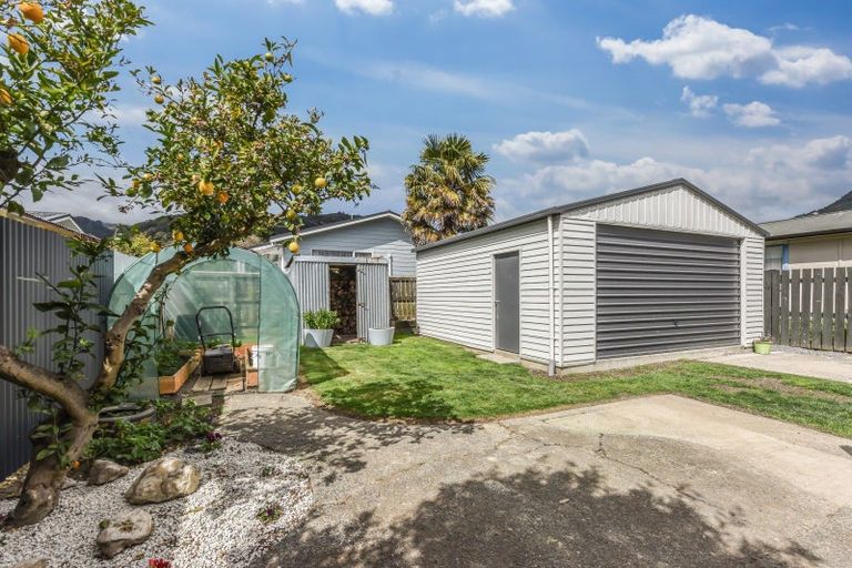 Photo of property in 12a Buller Street, Picton, 7220