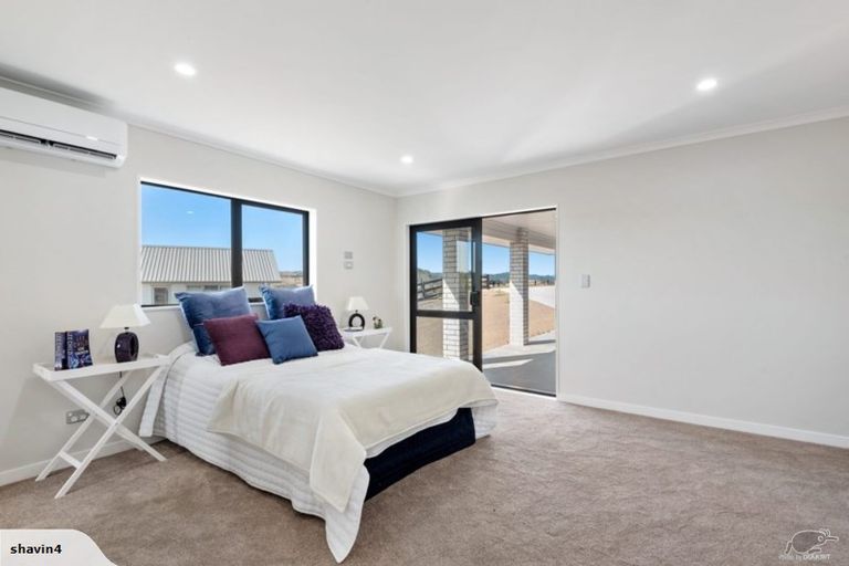 Photo of property in 62 Te Ara Aukati Terrace, Pokeno, 2471