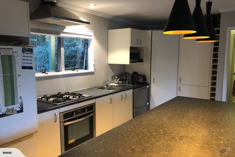 Photo of property in 10 Sapphire Place, Bayview, Auckland, 0629