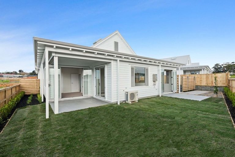 Photo of property in 4a Kuku Avenue, Red Beach, 0932