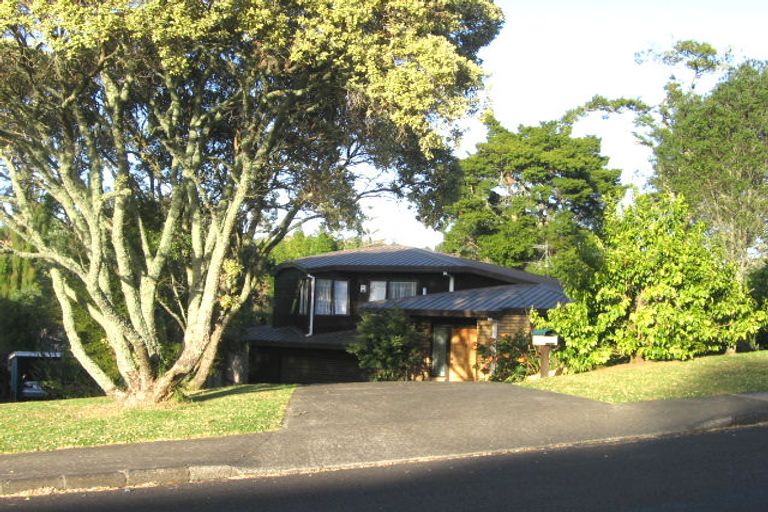 Photo of property in 62 Stanaway Street, Hillcrest, Auckland, 0627