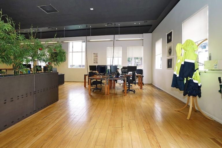 Photo of property in 14 Anzac Parade, Hamilton Central, Hamilton, 3204