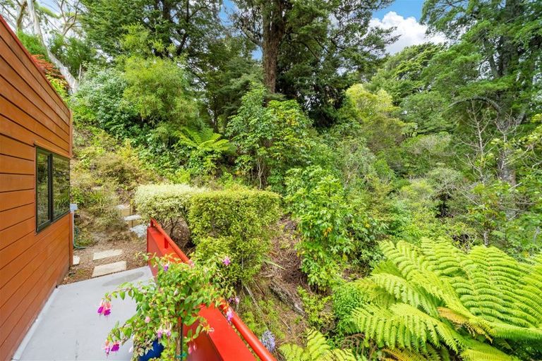 Photo of property in 55 Chatsworth Road, Silverstream, Upper Hutt, 5019