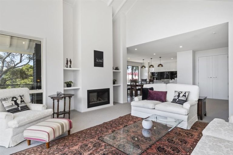 Photo of property in 76 Edgecumbe Road, Tauranga, 3110